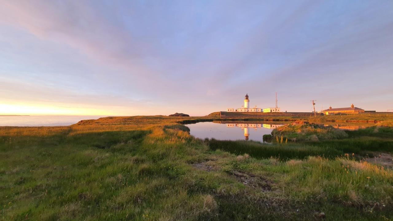 Self-Catering Lighthouse Keeper'S Cottage On The Nc500 Уик Екстериор снимка