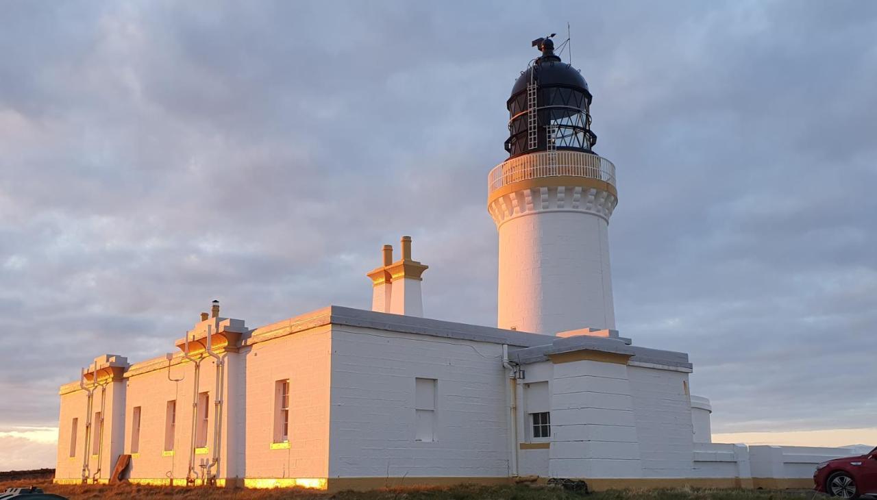 Self-Catering Lighthouse Keeper'S Cottage On The Nc500 Уик Екстериор снимка