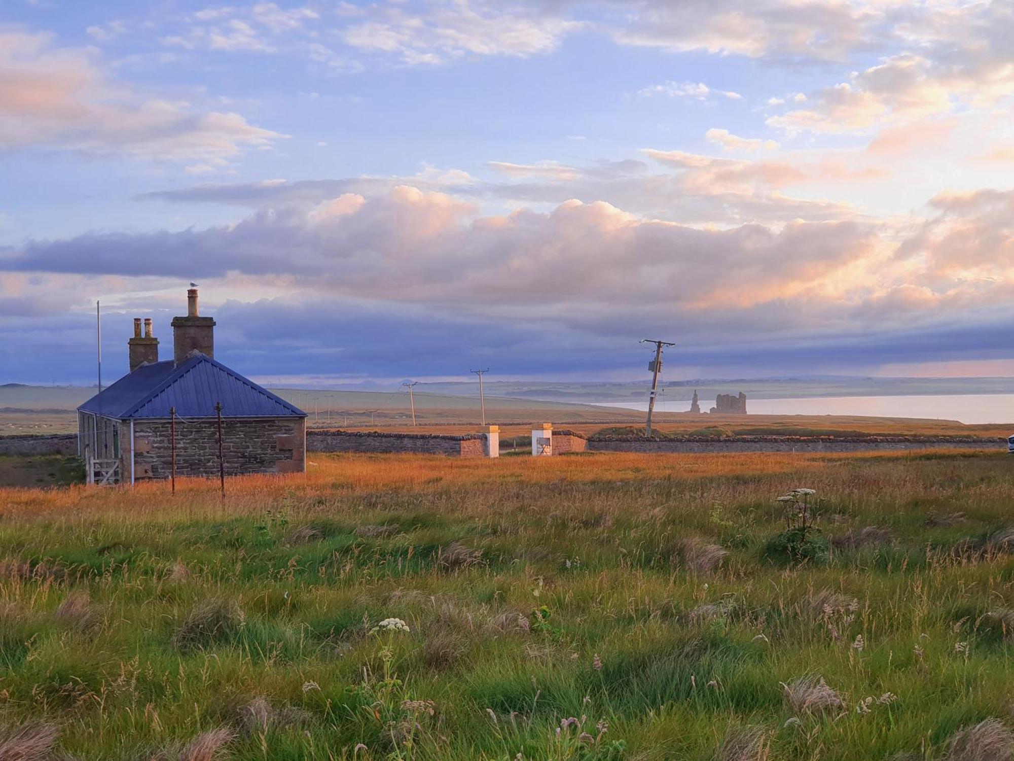 Self-Catering Lighthouse Keeper'S Cottage On The Nc500 Уик Екстериор снимка